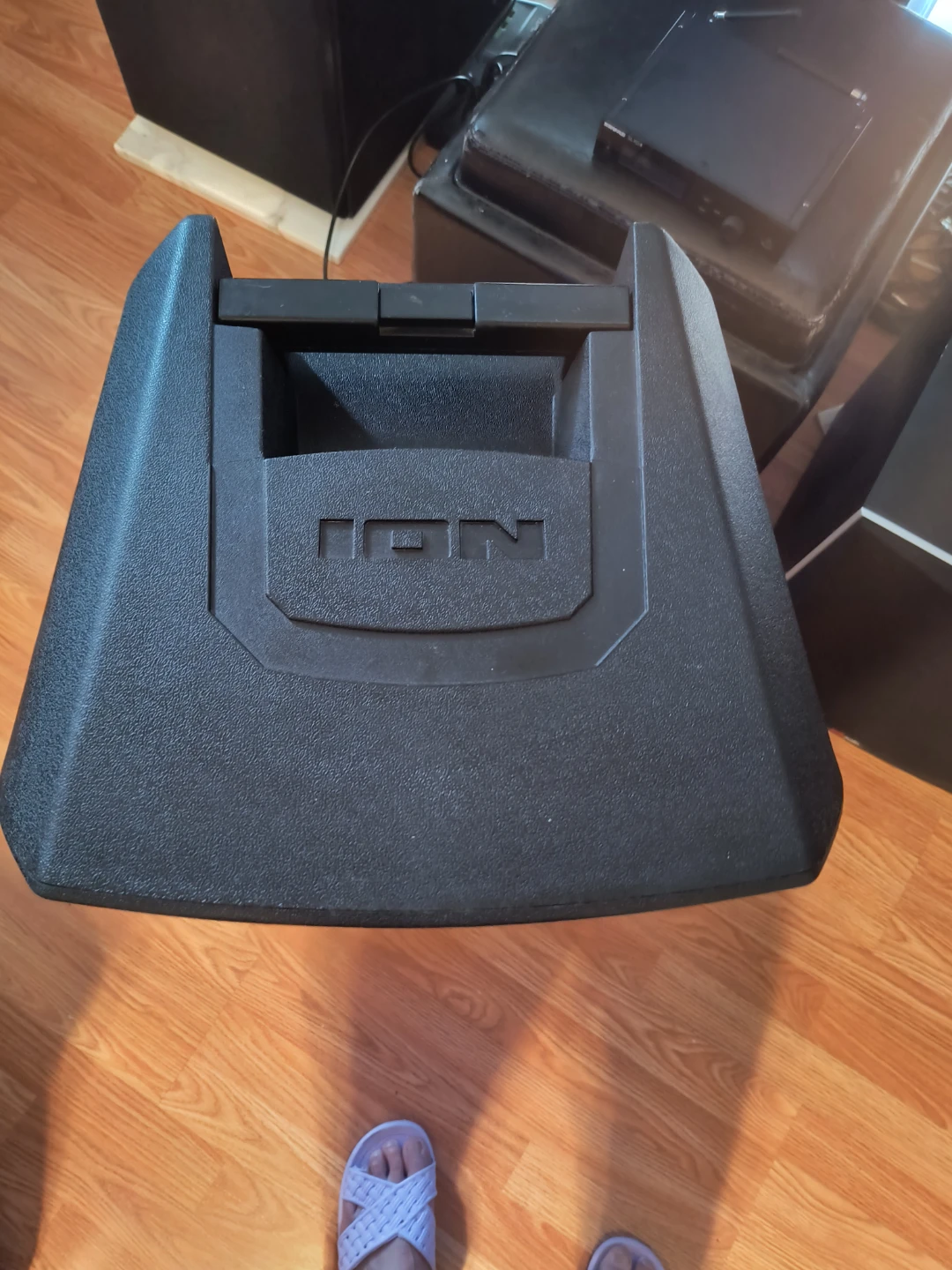 ION IPA88 Portable PA Speaker with Bluetooth 600 watts