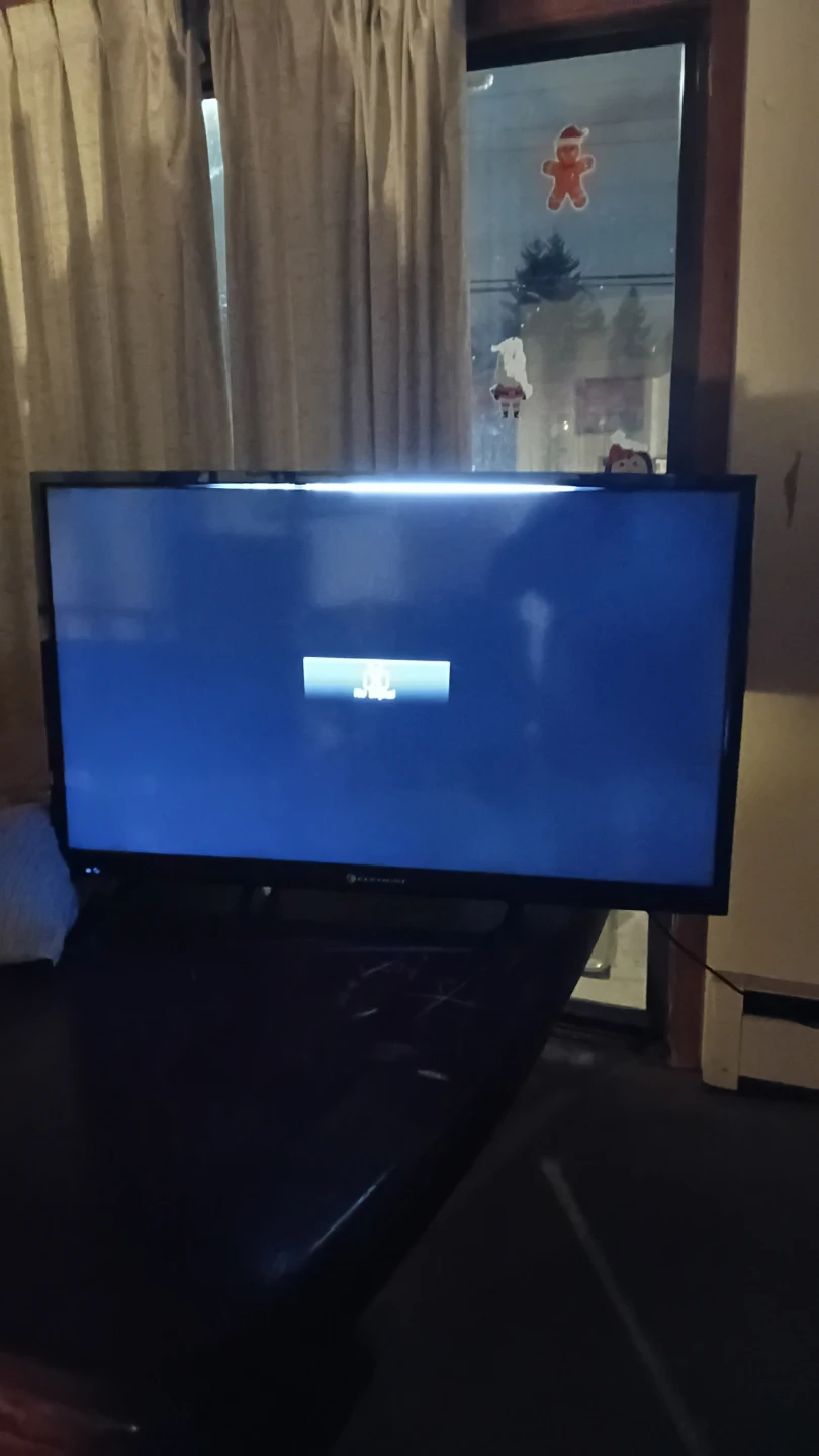 Element Electronics TV - photo 2