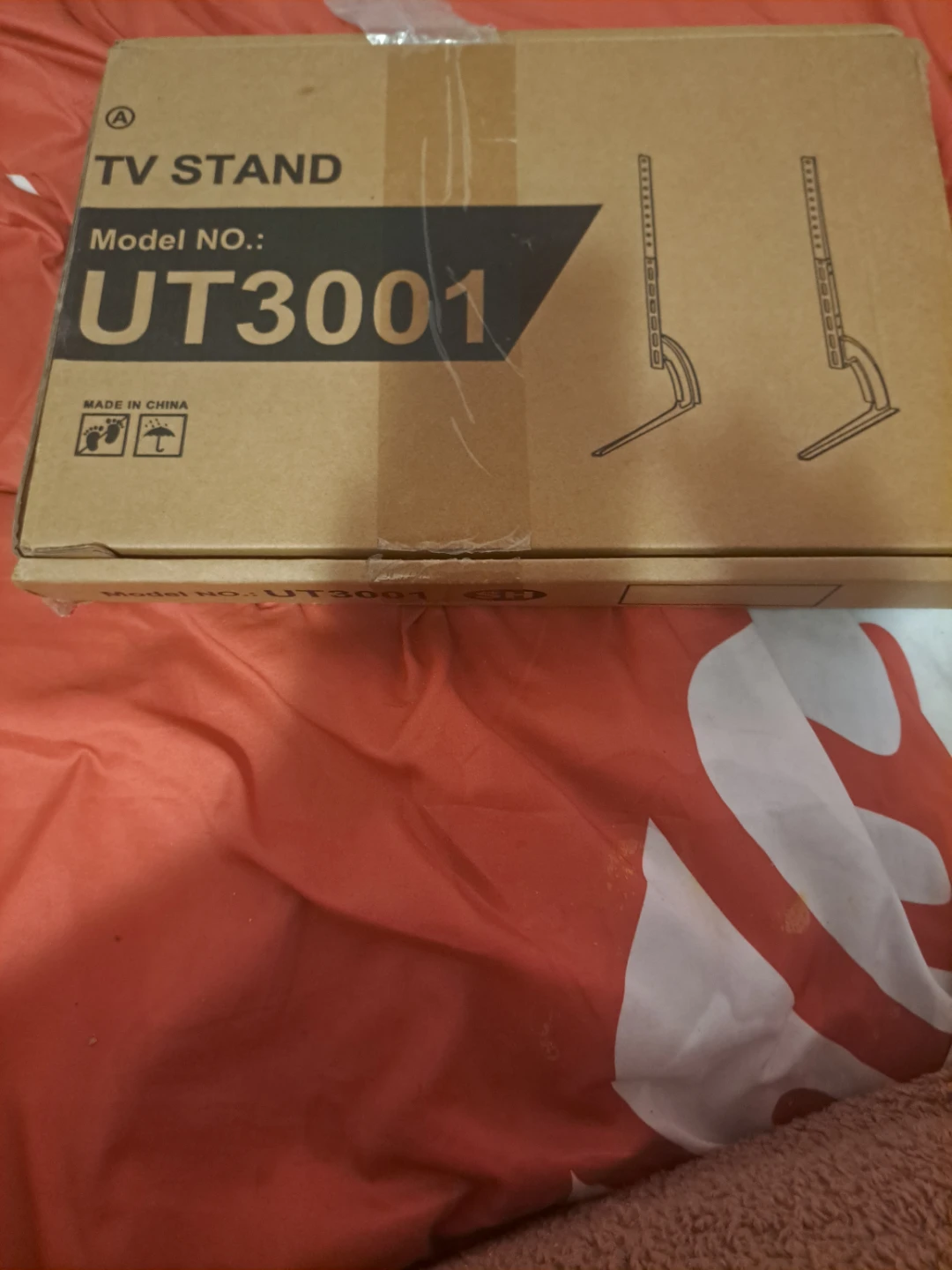 TV Stand Model UT3001