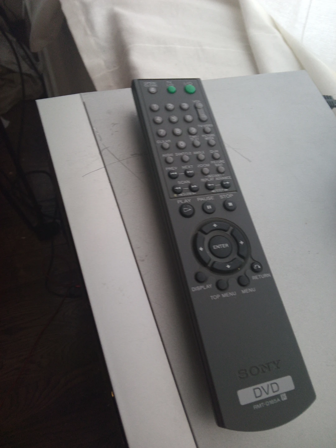 Sony DVD Player with Remote and RCA Cables - photo 3