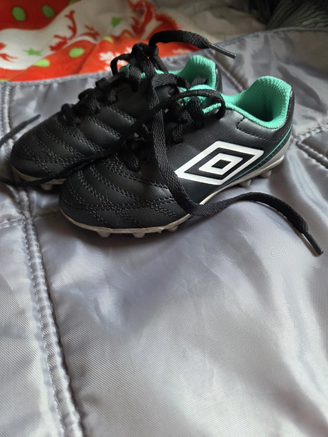 Umbro Classico Kids Soccer Cleats