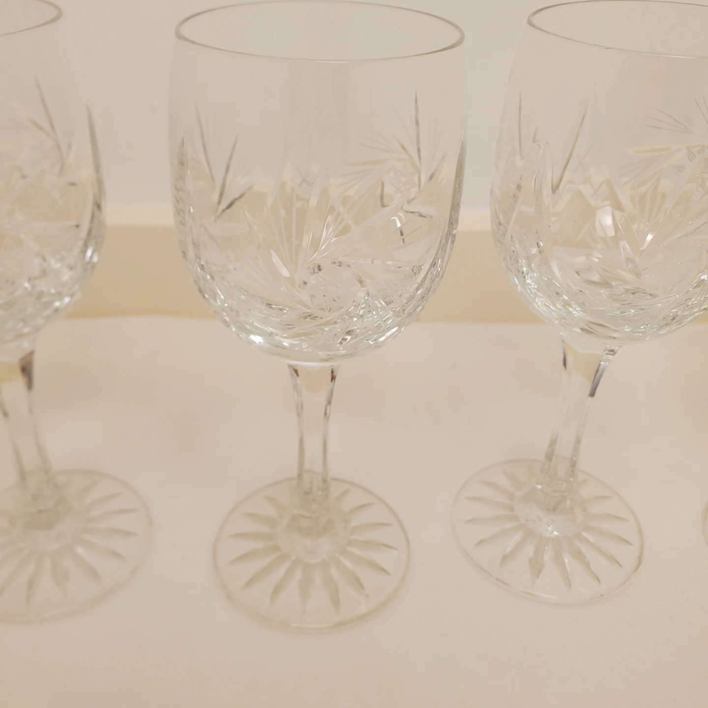 Set of 4 Crystal Wine Glasses 🥕 - photo 3