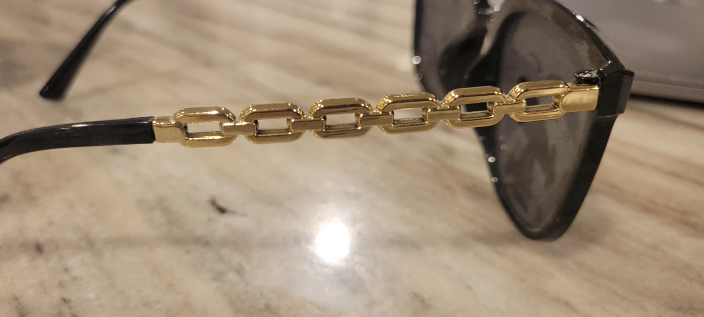 Black Oversized Sunglasses with Gold Chain Detail - photo 2