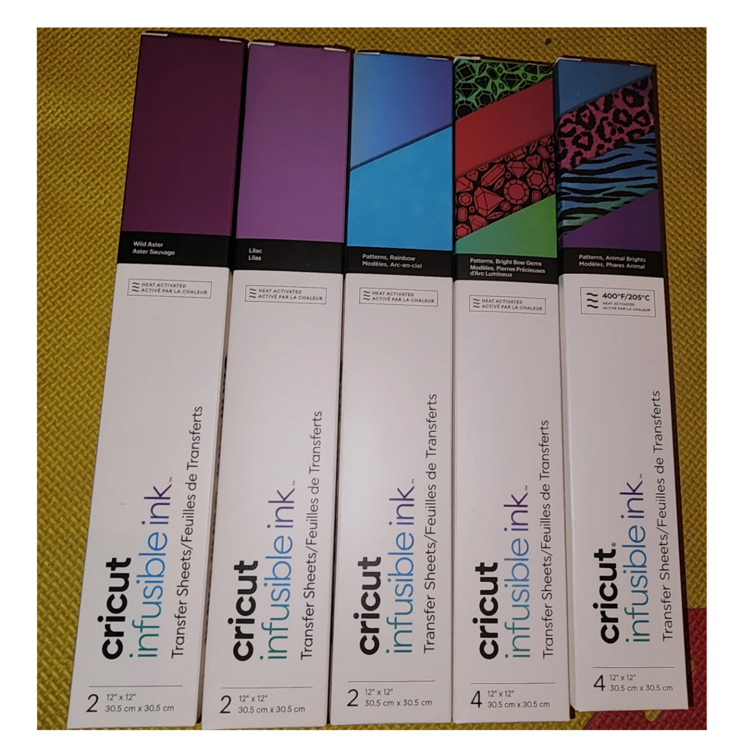 Cricut Iron-On & Vinyl Craft Supplies Bundle