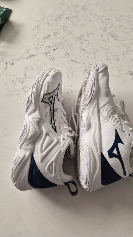 Mizuno Wave Momentum 3 - women 7.5/men 5.5 - photo 3