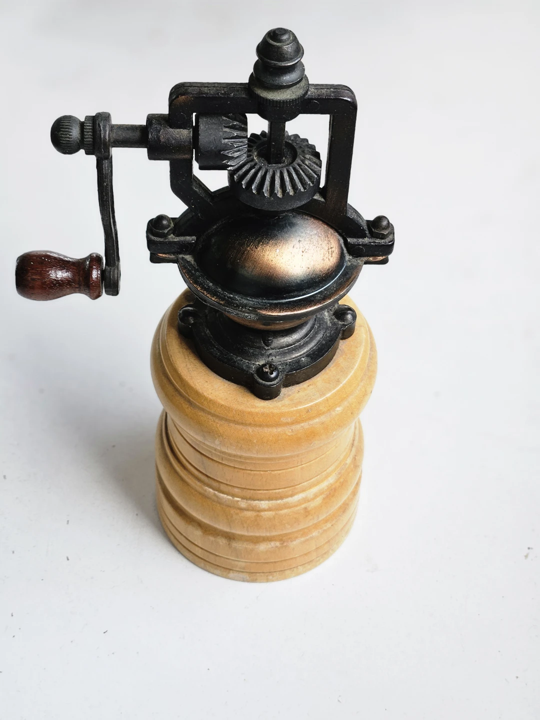 Vintage Manual Pepper Mill Grinder