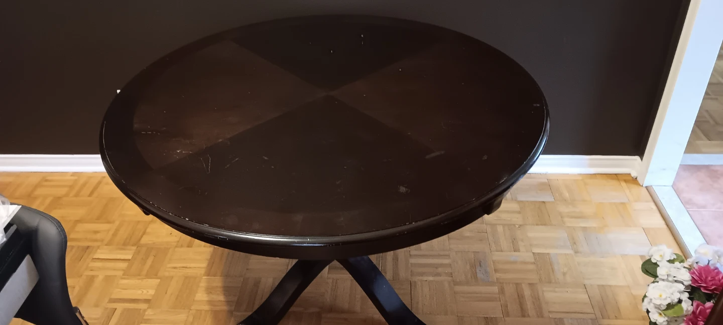 Dark Round Pedestal Dining Table