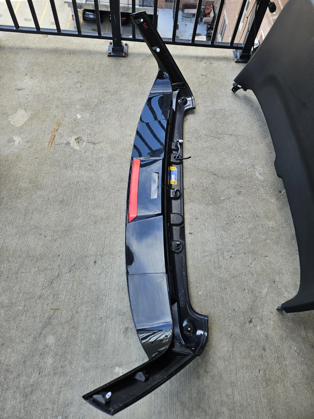 2023 HYUNDAI PALISADE Rear Liftgate Spoiler. Black - photo 3