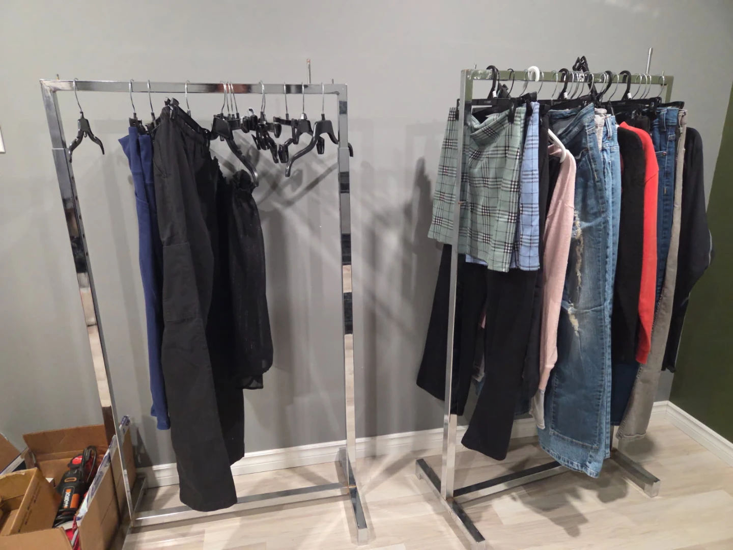 Heavy Duty Chrome Metal Garment Rack - photo 5