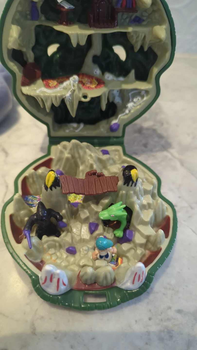Mighty Max Doom Zones Playsets complete sets - photo 5