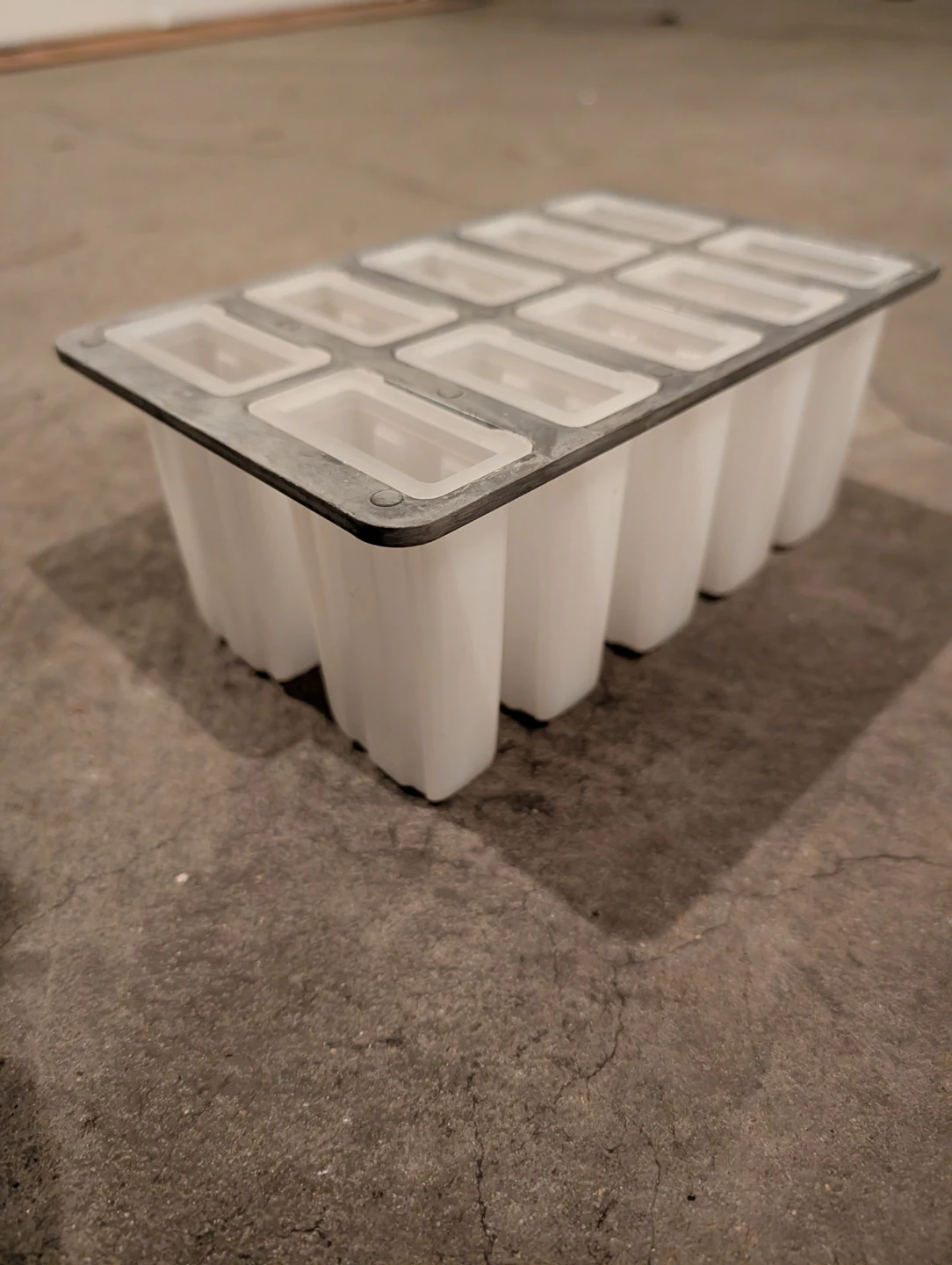 10-Cavity Popsicle Ice Pop Maker Mold - photo 2
