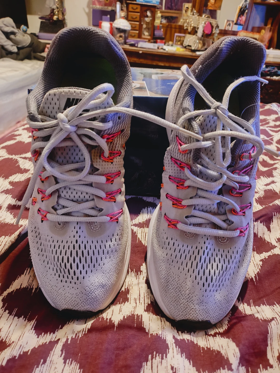 🧡Nike Air Zoom Running Women Shoes size 9 Slightly used