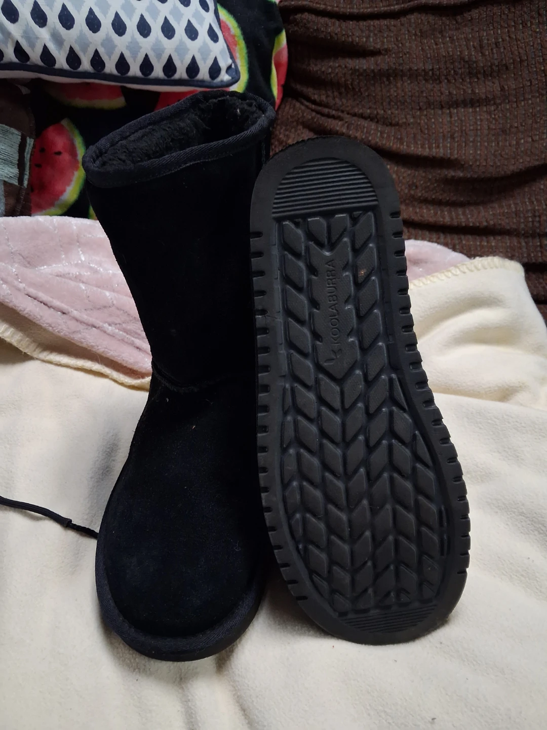 Black Koolaburra by UGG Boots - photo 3
