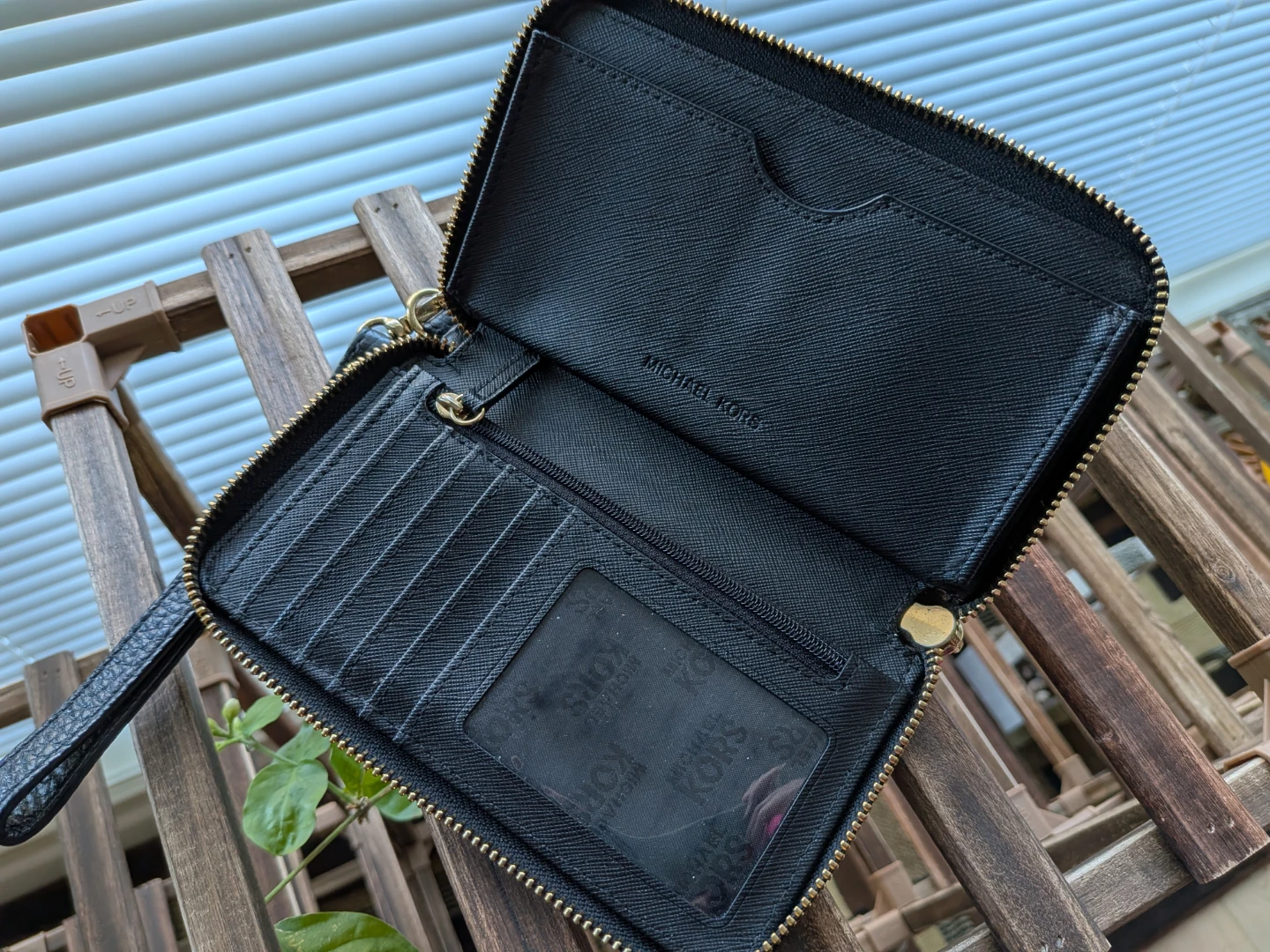 Michael Kors Black Leather Wristlet Wallet - photo 3
