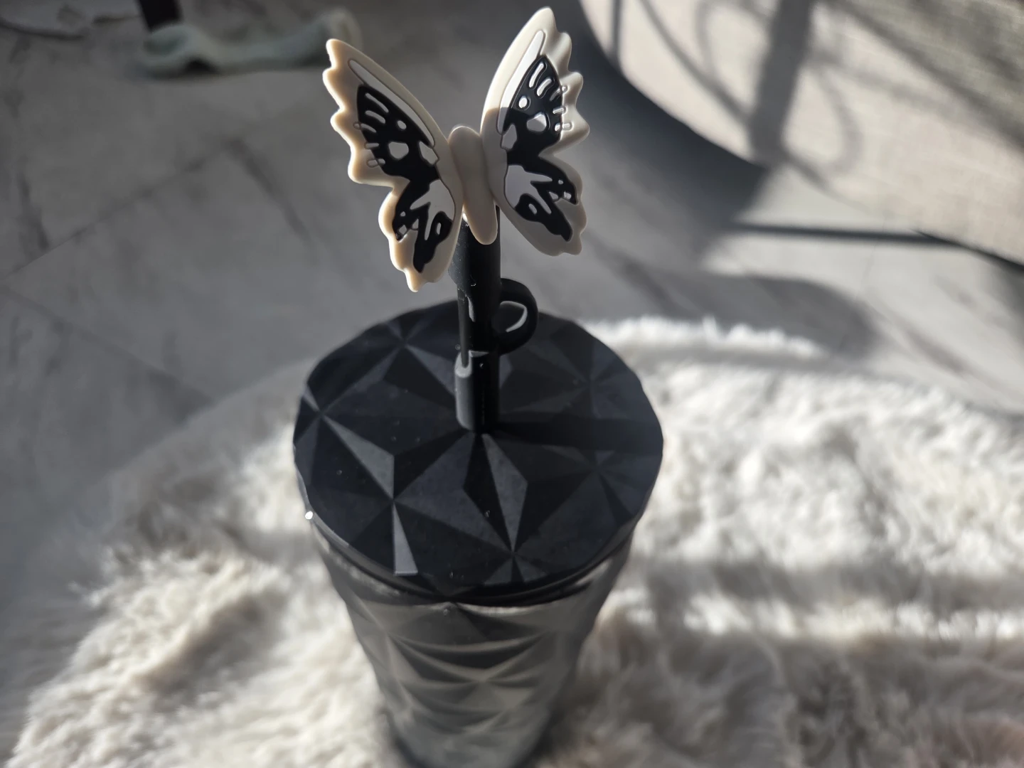 Starbucks Tumbler Black Geometric Butterfly Straw - photo 3