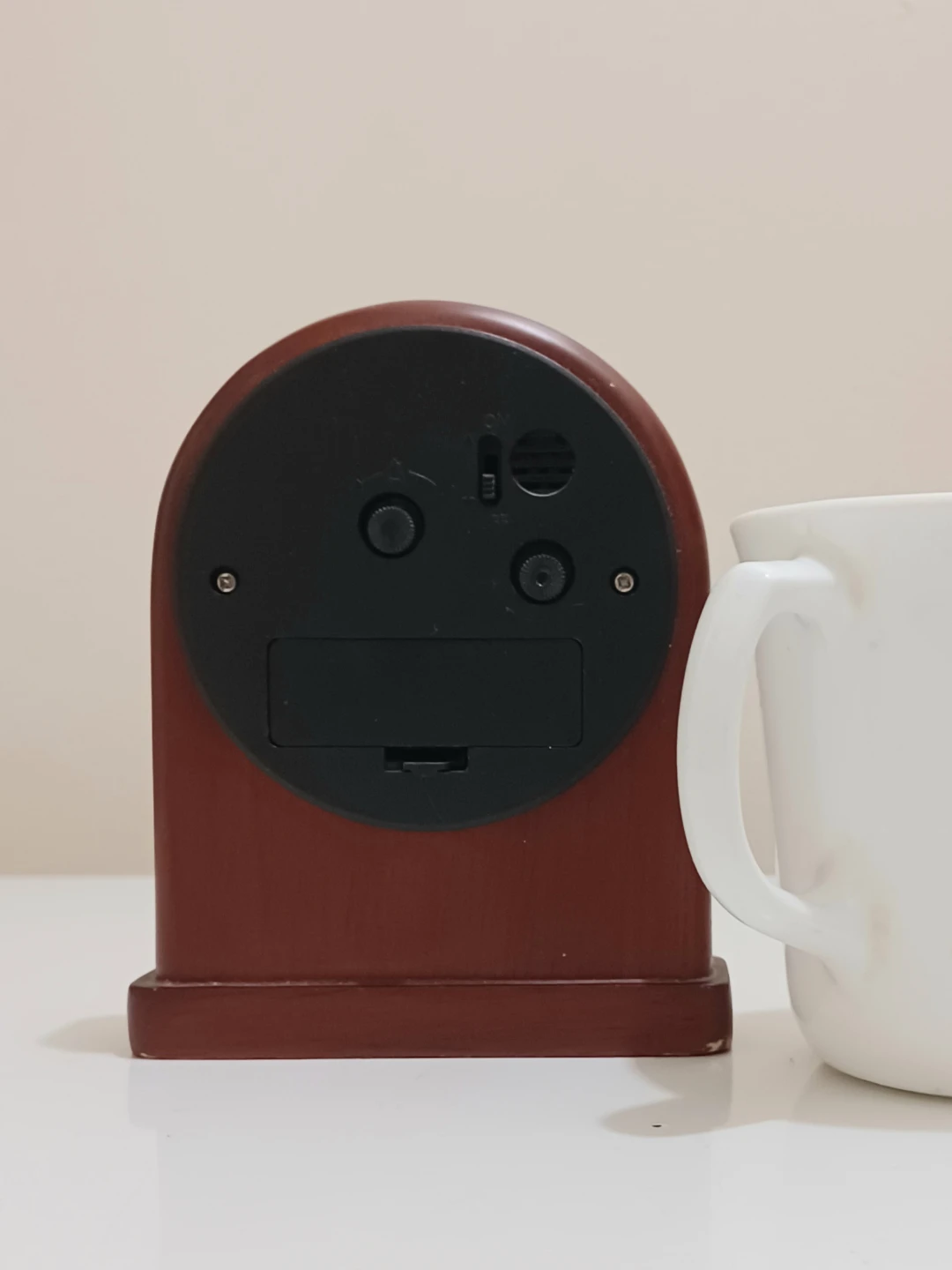 Quartz Rosewood Arch Alarm Clock - photo 2