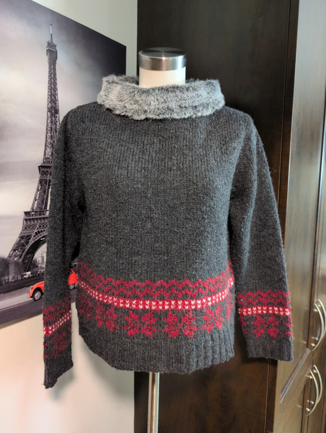 Laura Women's Grey Fair Isle Sweater with Faux Fur Collar - photo 2