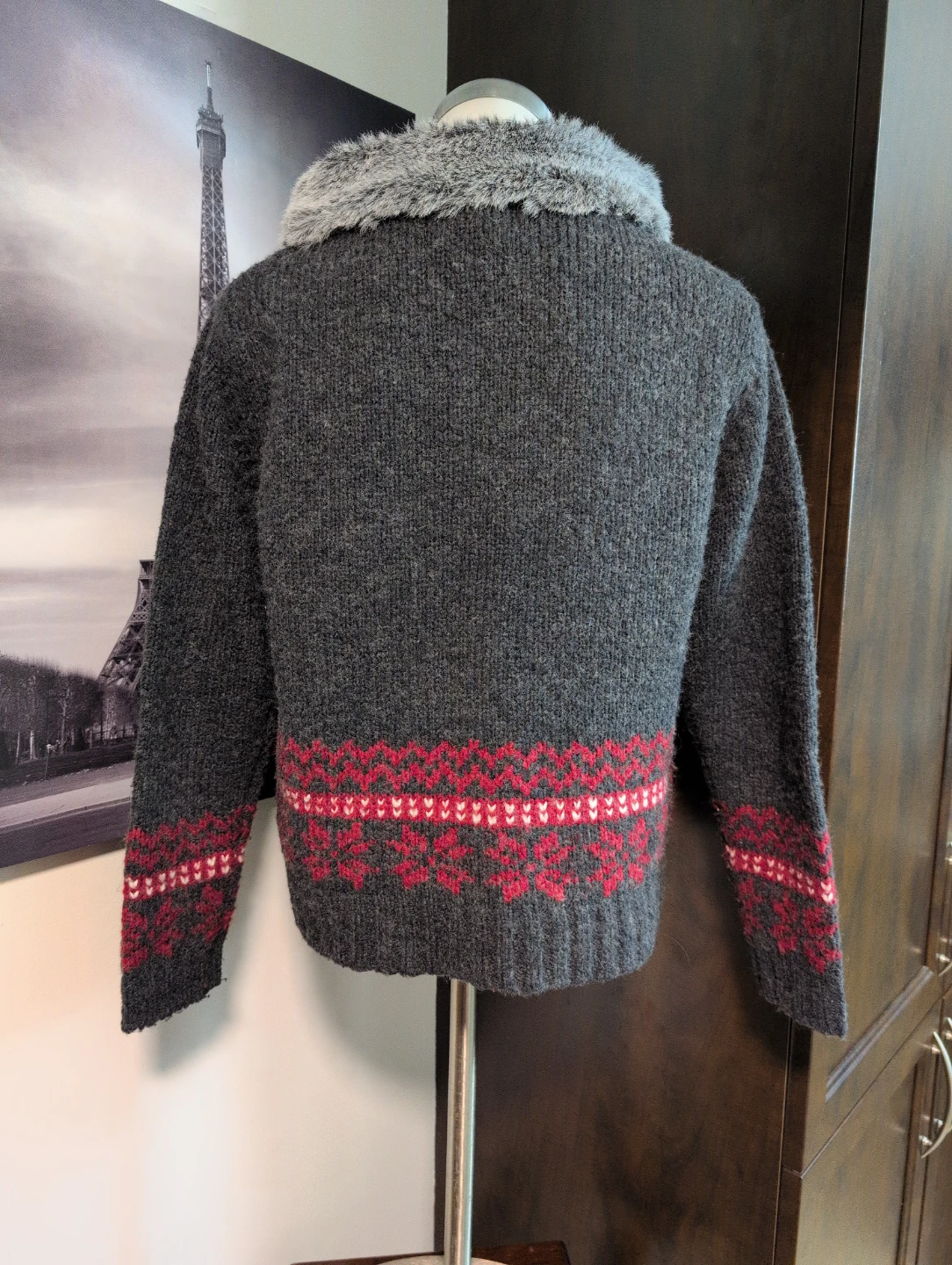 Laura Women's Grey Fair Isle Sweater with Faux Fur Collar - photo 5