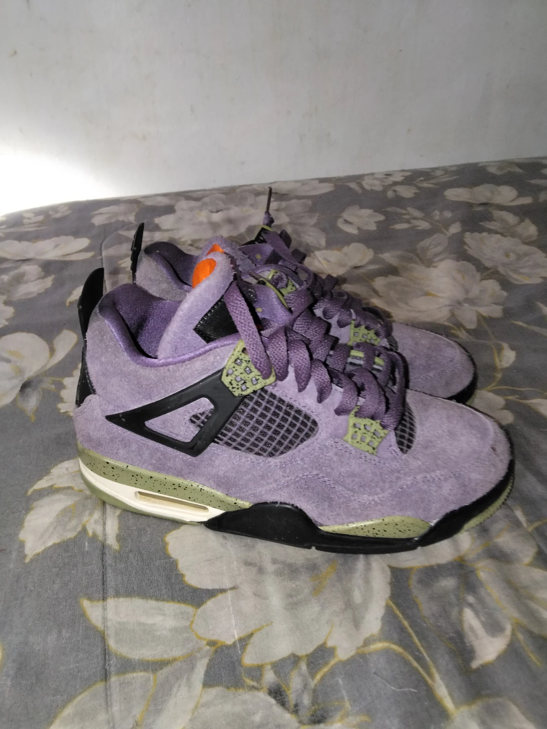 Air Jordan 4 "Amethyst" Sneakers size 7.5