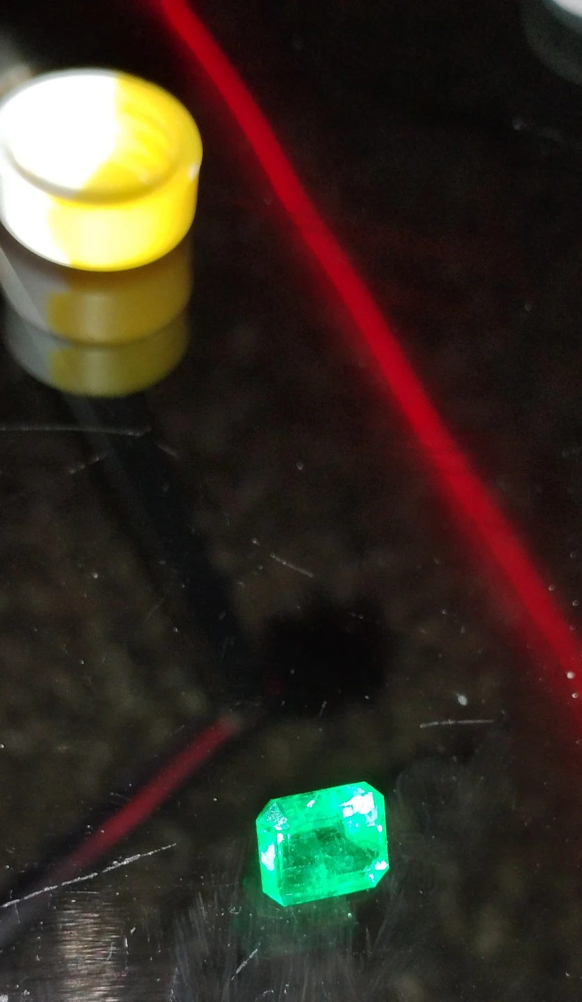 Natural Emerald Cut Gemstone - photo 3