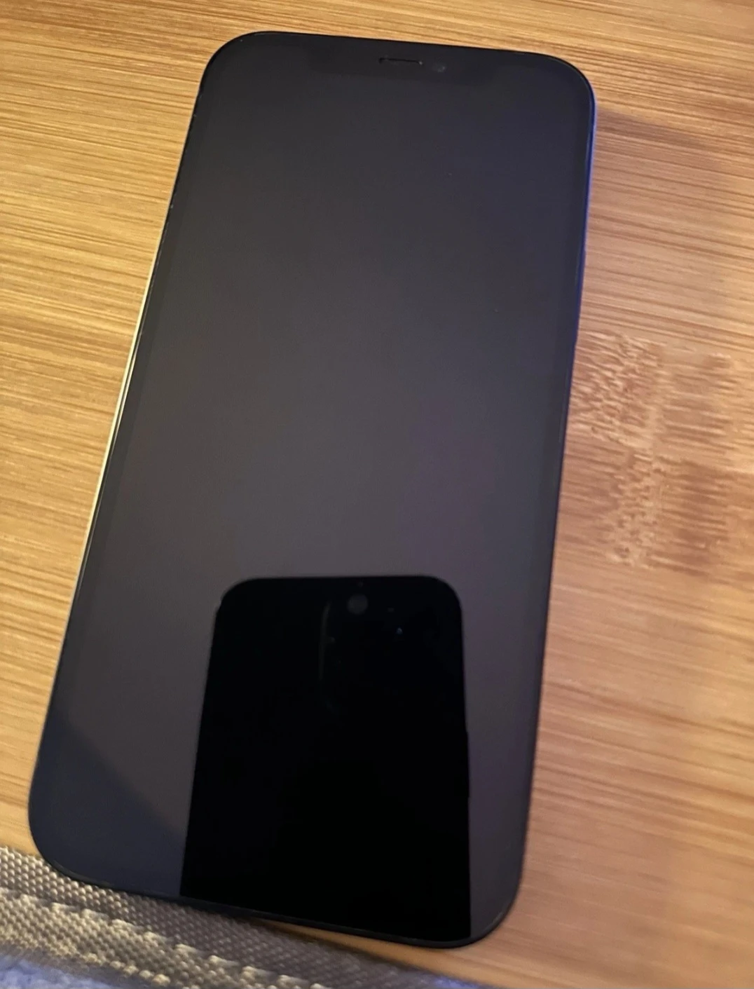 Apple iPhone 12