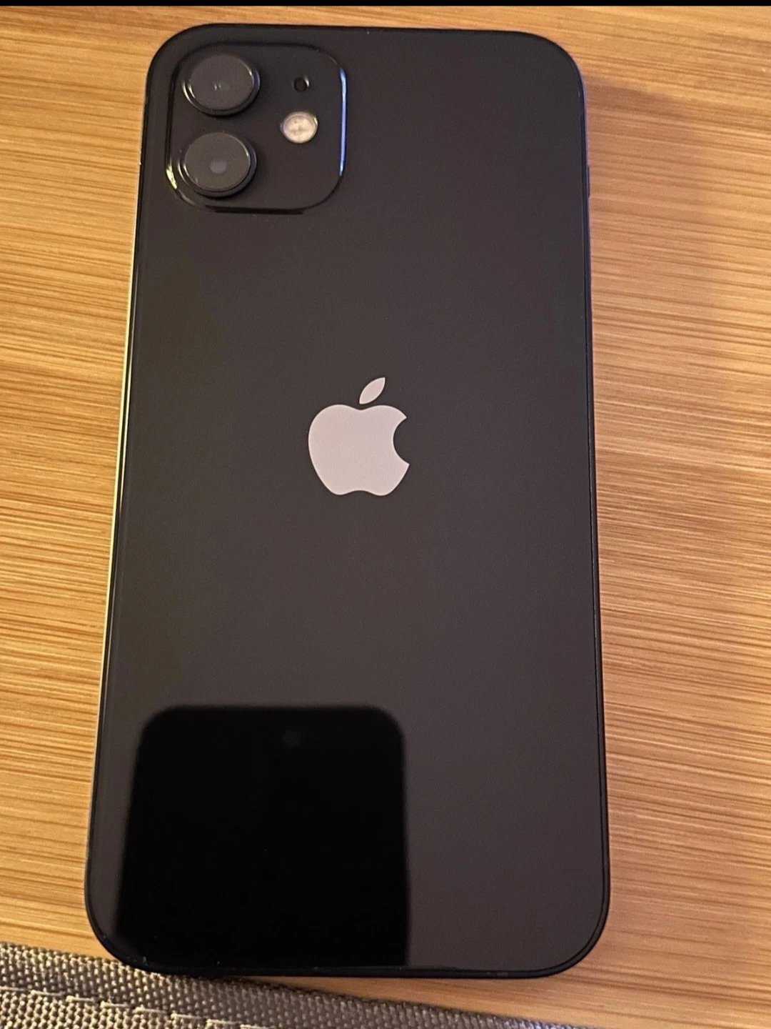 Apple iPhone 12 - photo 2