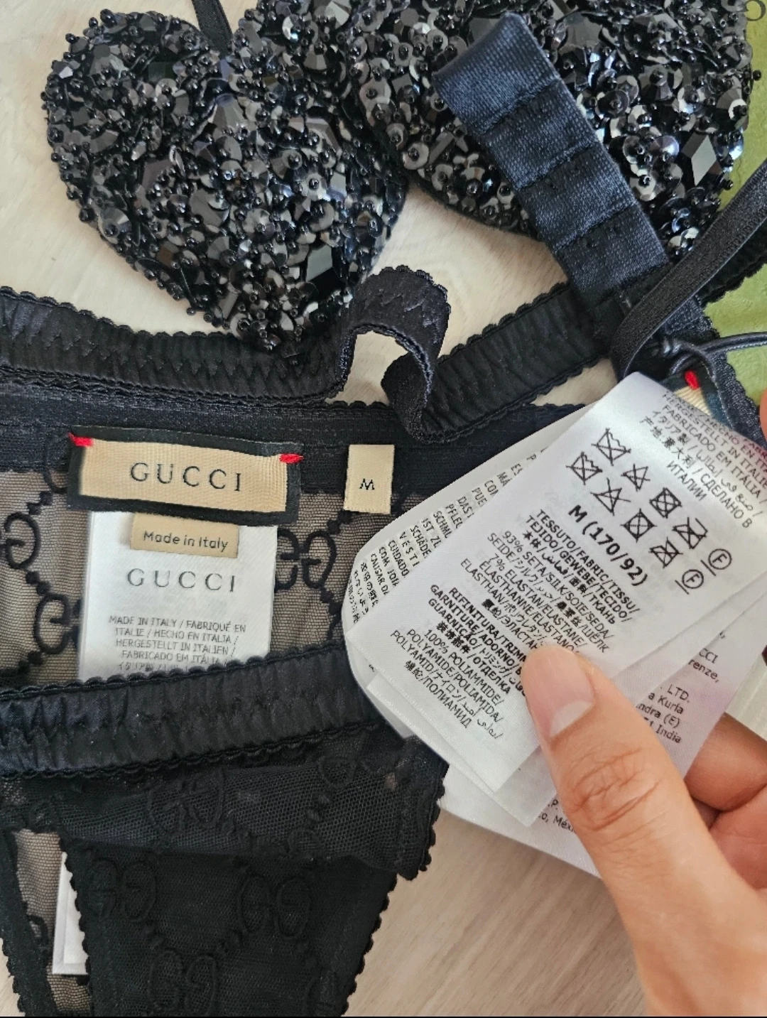 Gucci Black Lace Heart Detail Bralette & Thong Set - Size M - photo 4