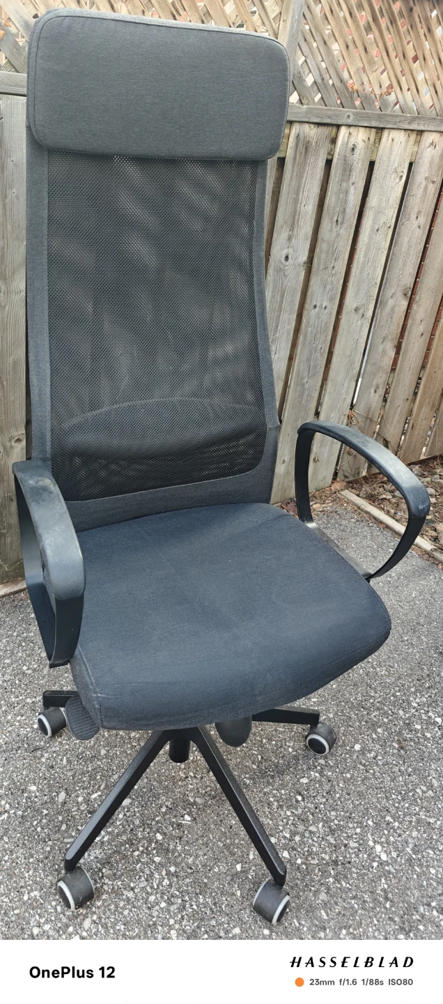 Black Mesh Office Chair with Headrest