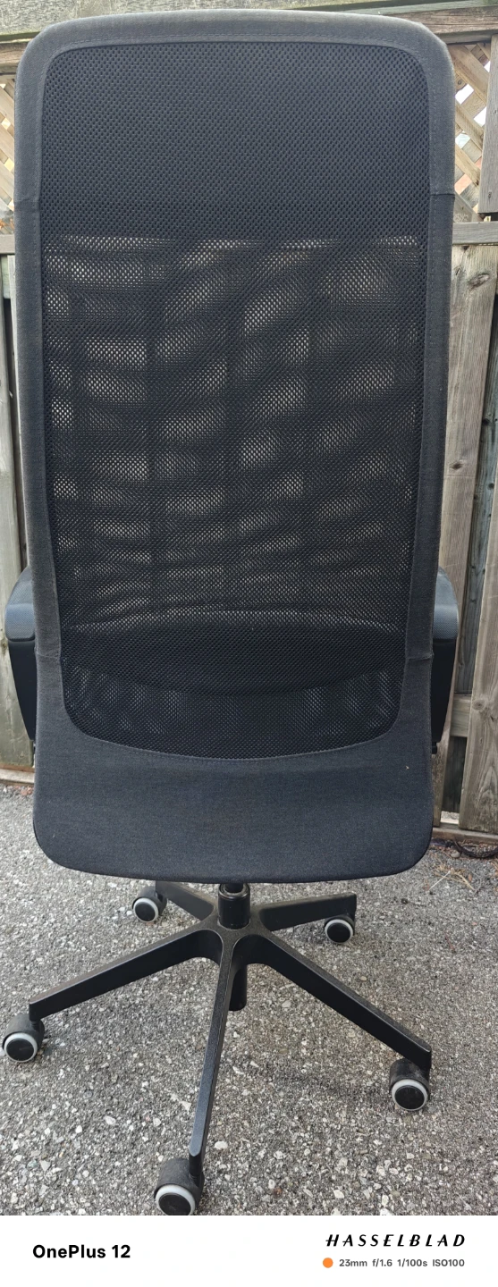 Black Mesh Office Chair with Headrest - photo 3