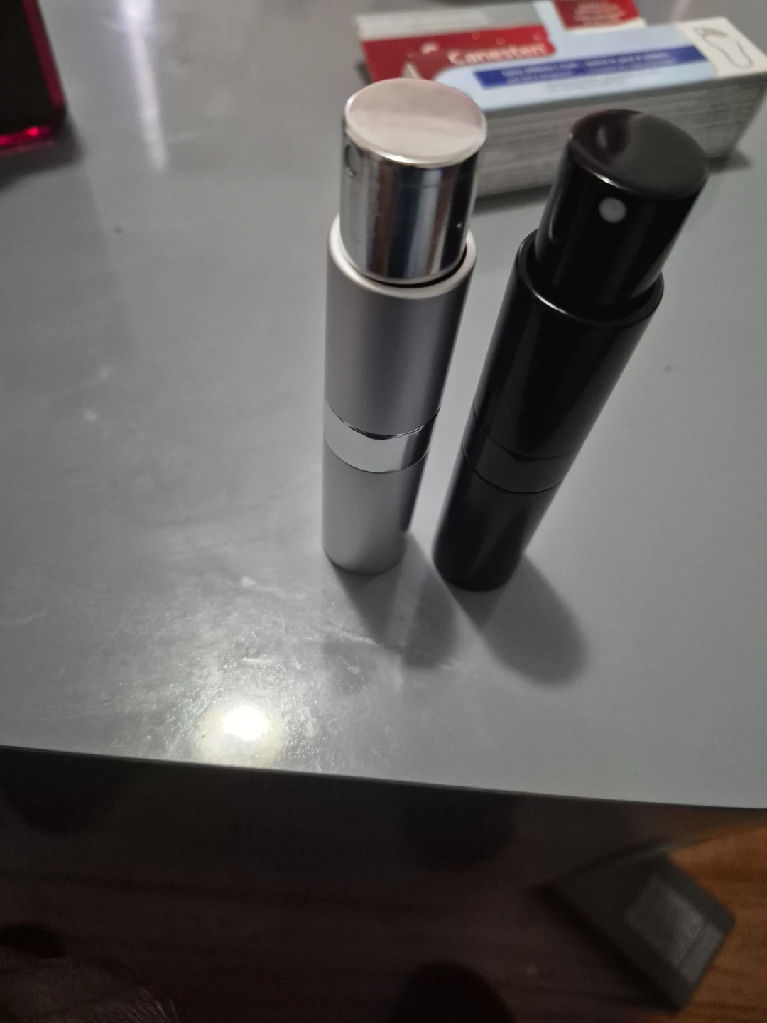 2 Travel Perfume Atomizers - Silver & Black - photo 3