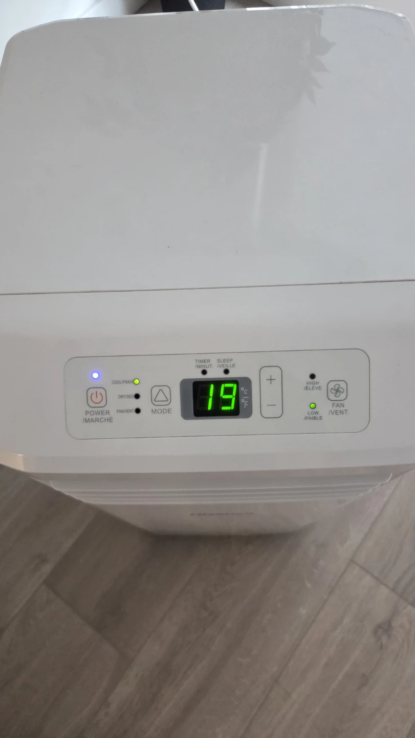 Hisense Portable Air Conditioner – 5500 BTU (200 sq ft) - photo 4