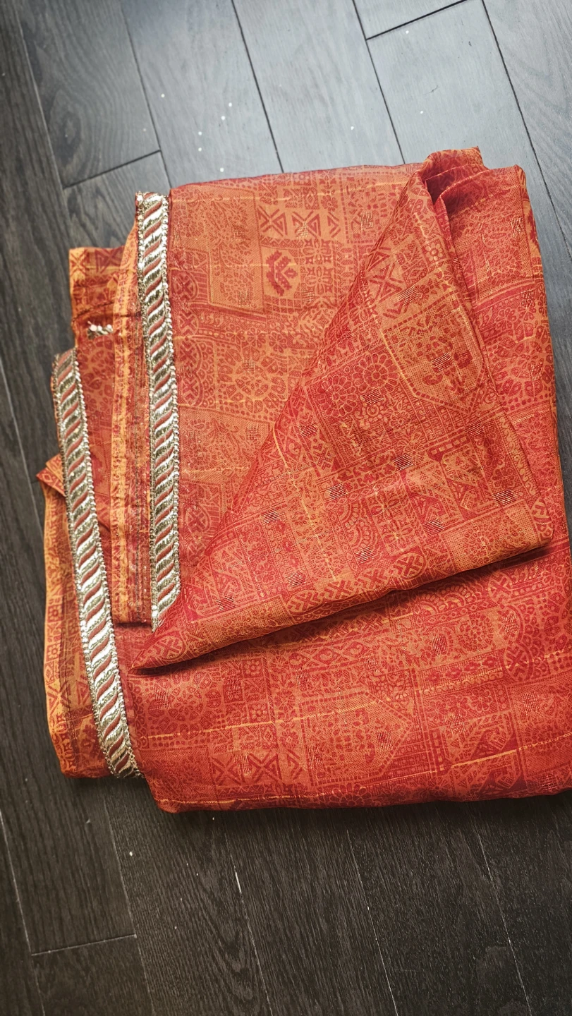 Each Sari for $5 - photo 2