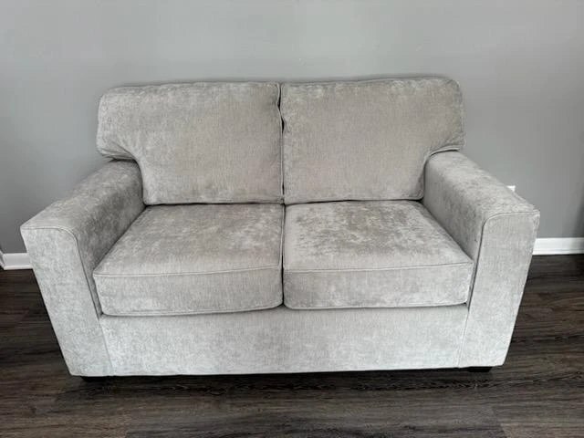 Couch and loveseat - photo 2