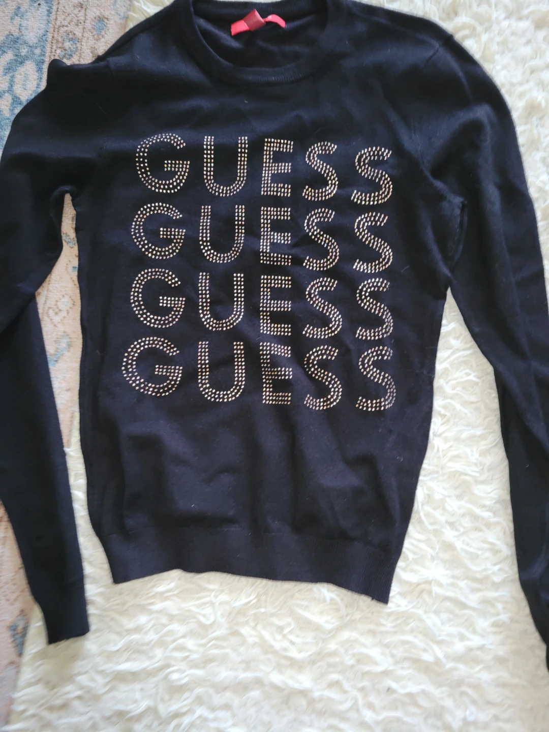 $20.00 FOR BOTH!! Black guess sweaters - photo 2
