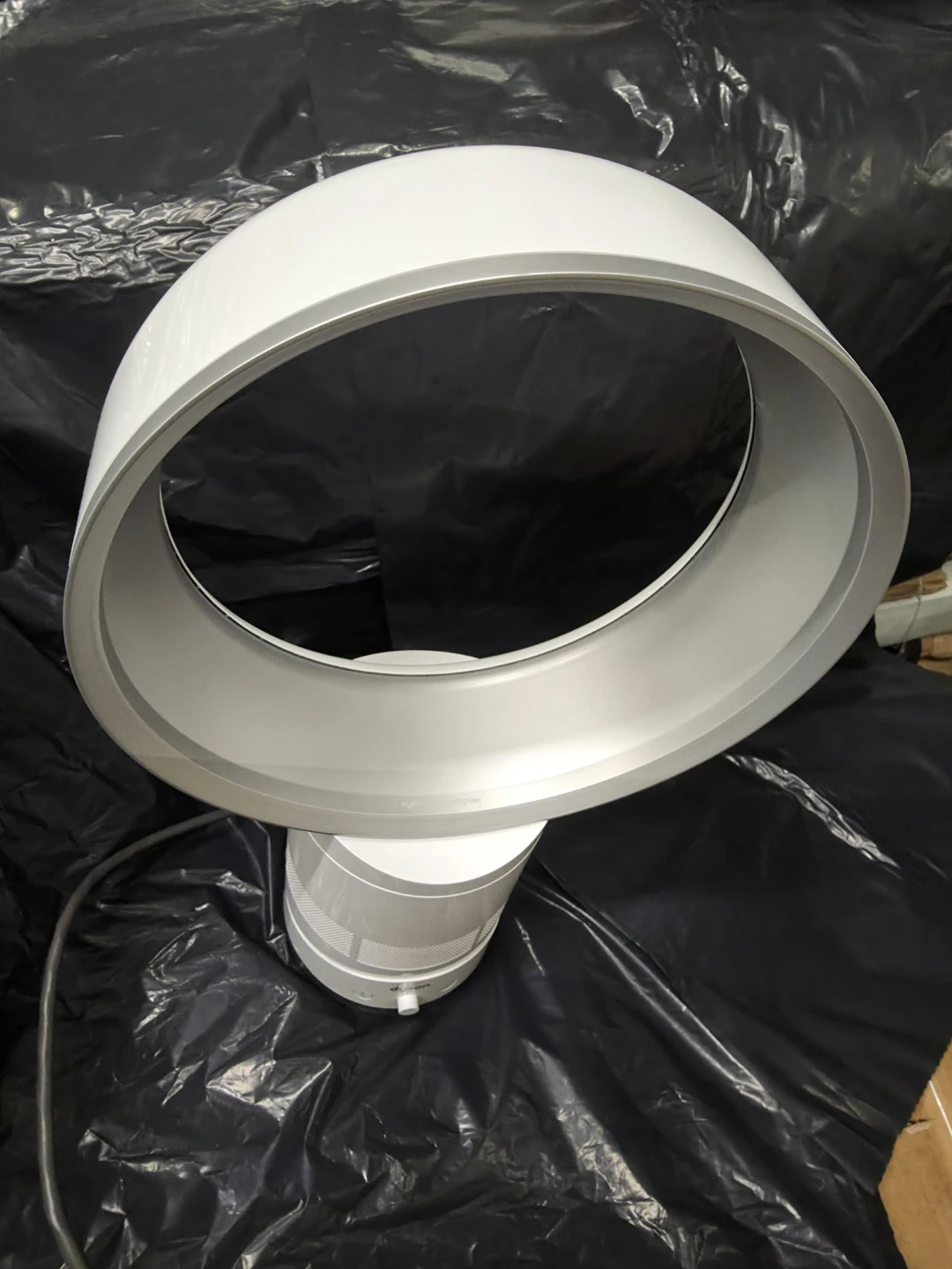 Dyson AM06 Desk Fan - photo 4
