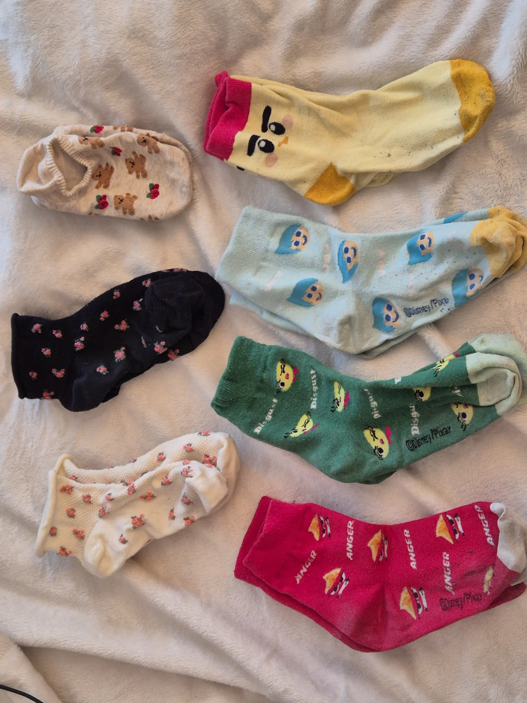 7 Various Character Socks