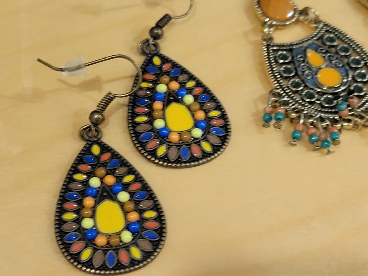 2 x Boho Style Teardrop and Fan Earrings Set - photo 2