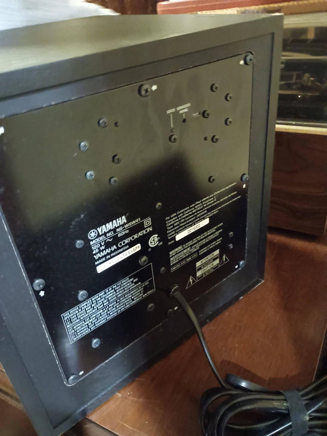 TAKING OFFERS Yamaha NS-SW041 Powered Subwoofer - photo 3