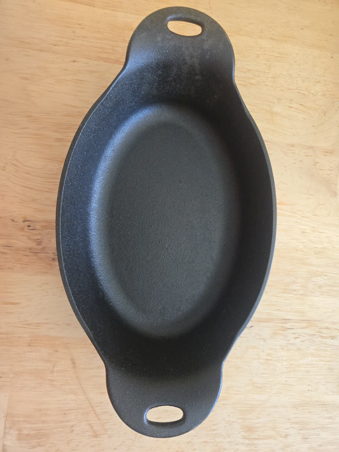 Lodge Cast Iron Oval Gratin Baking Dish