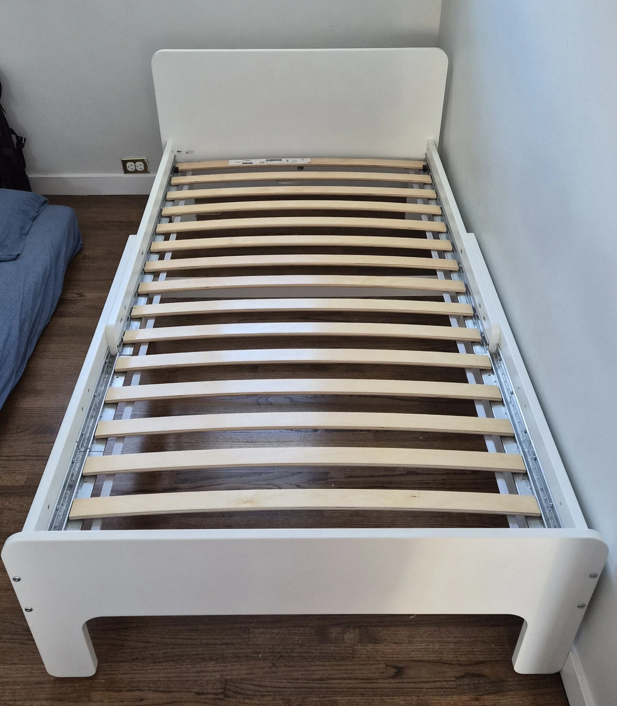 IKEA Extendable Twin Bed - photo 2