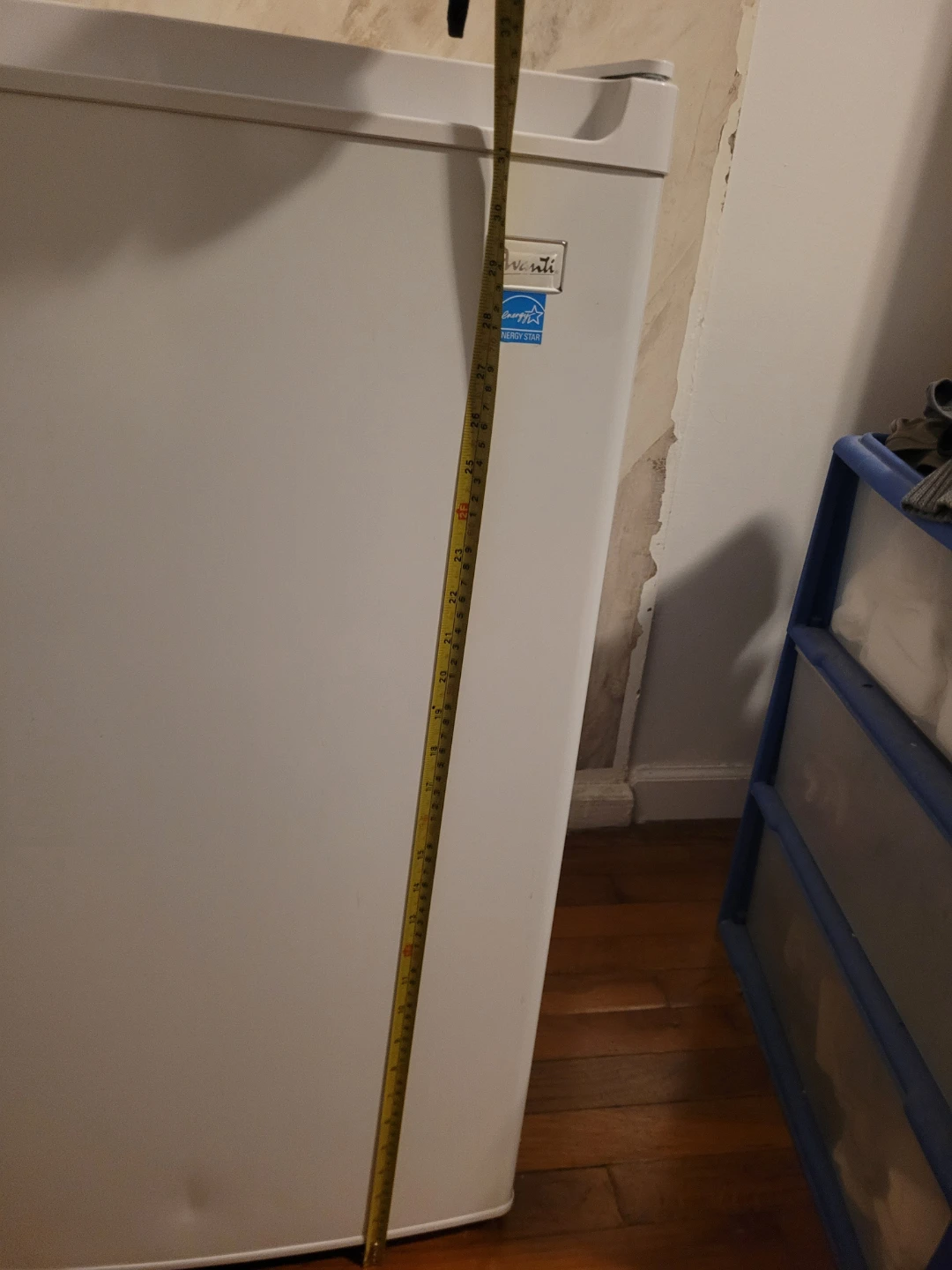 Avanti Mini Fridge - photo 2