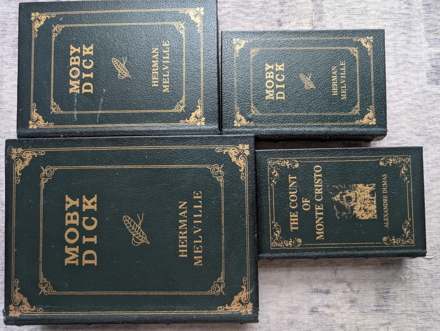Hollow book set