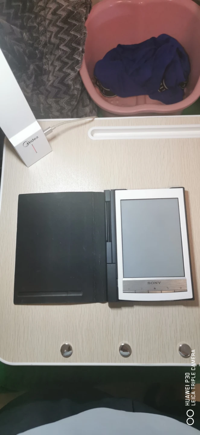 (NEED GONE FAST) Sony Reader PRS-T1 Digital Book Reader - photo 2