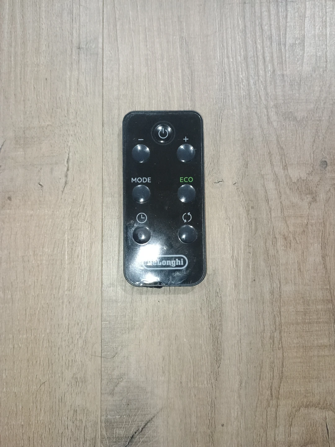 DeLonghi Ceramic Tower Heater with Remote - photo 4