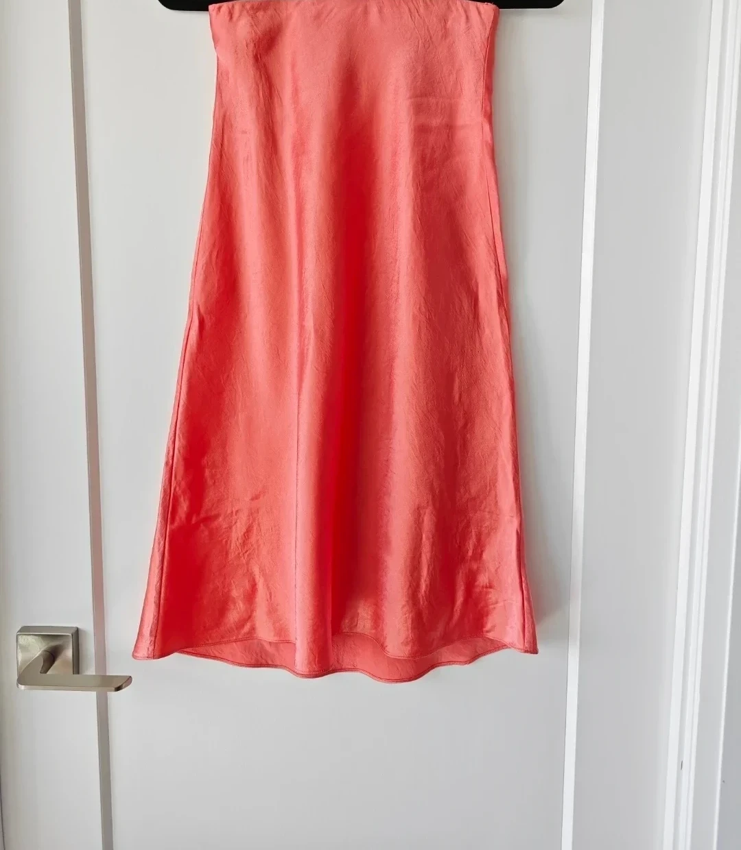 Aritzia Babaton Coral Midi Skirt