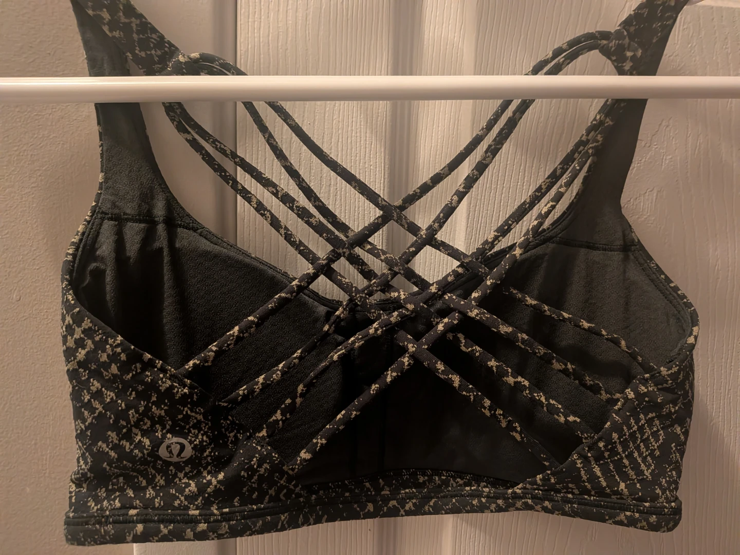 Lululemon Bra Size 8 NWOT - photo 4