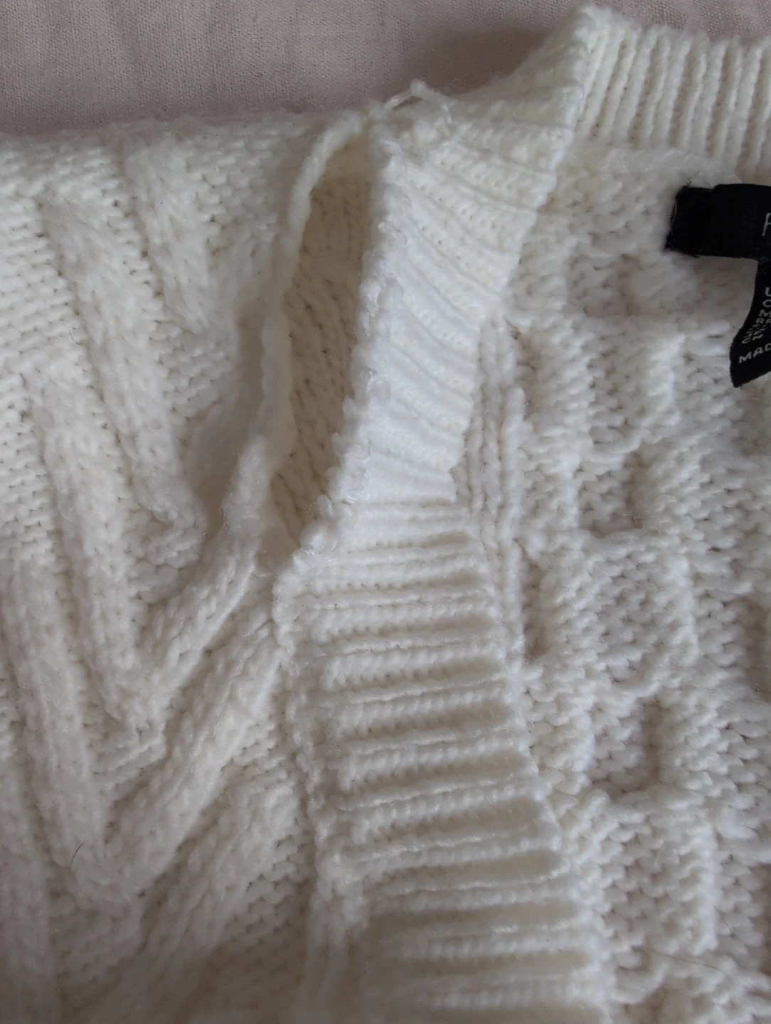 🧡 Forever 21 Cream Cable Knit Cardigan - Size L - photo 4