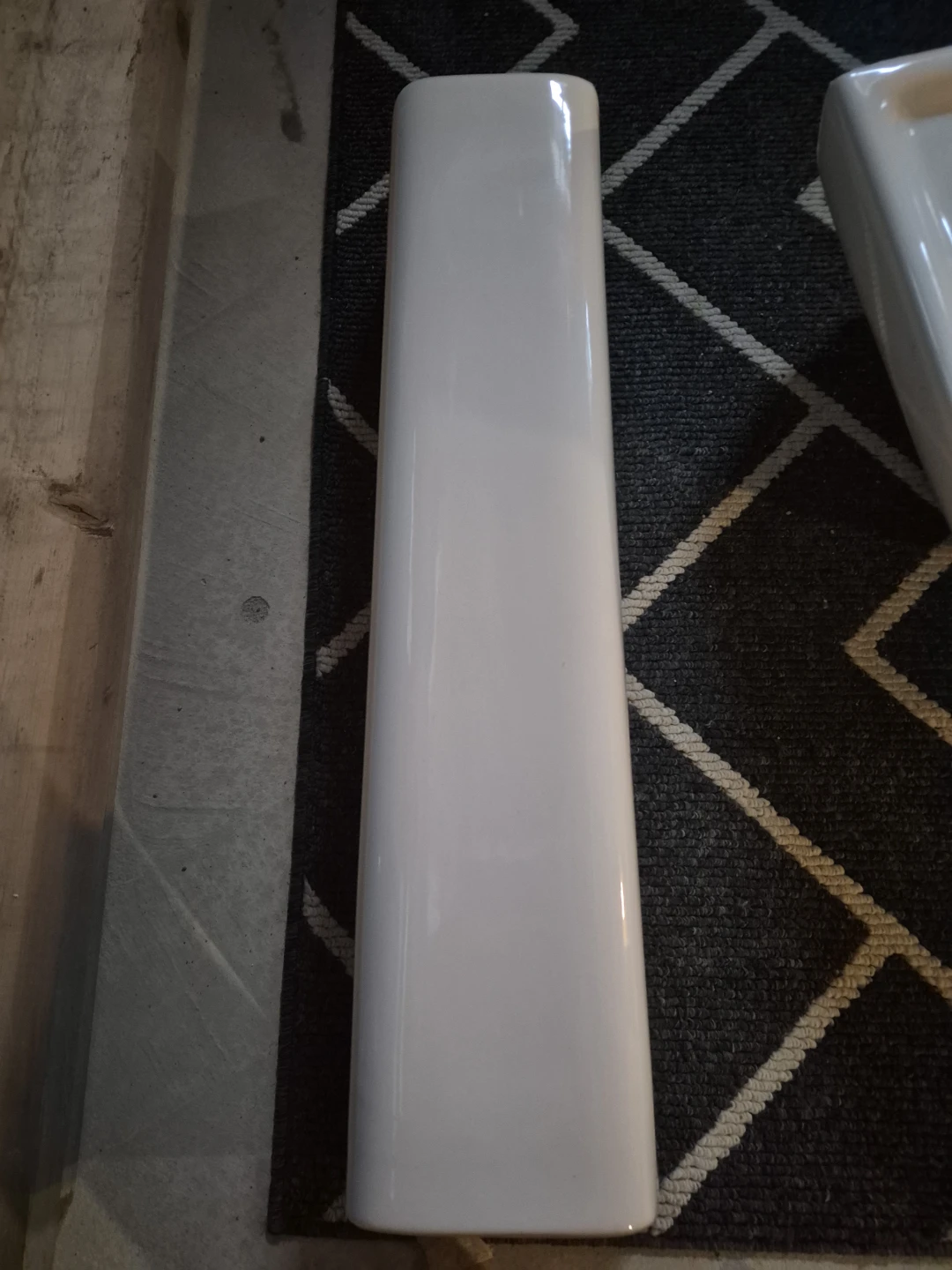 White Pedestal Sink - photo 2