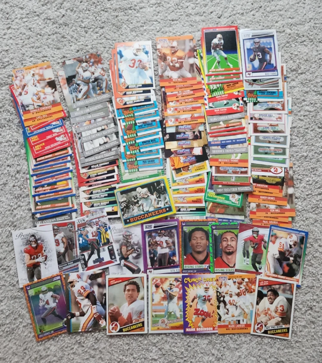 Tampa Bay Buccaneers, 200 Football Cards Team lot - photo 3
