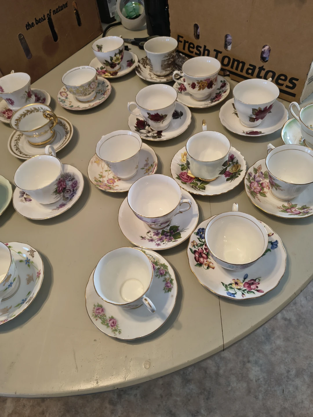 Vintage Floral Teacup and Saucer Set - photo 2